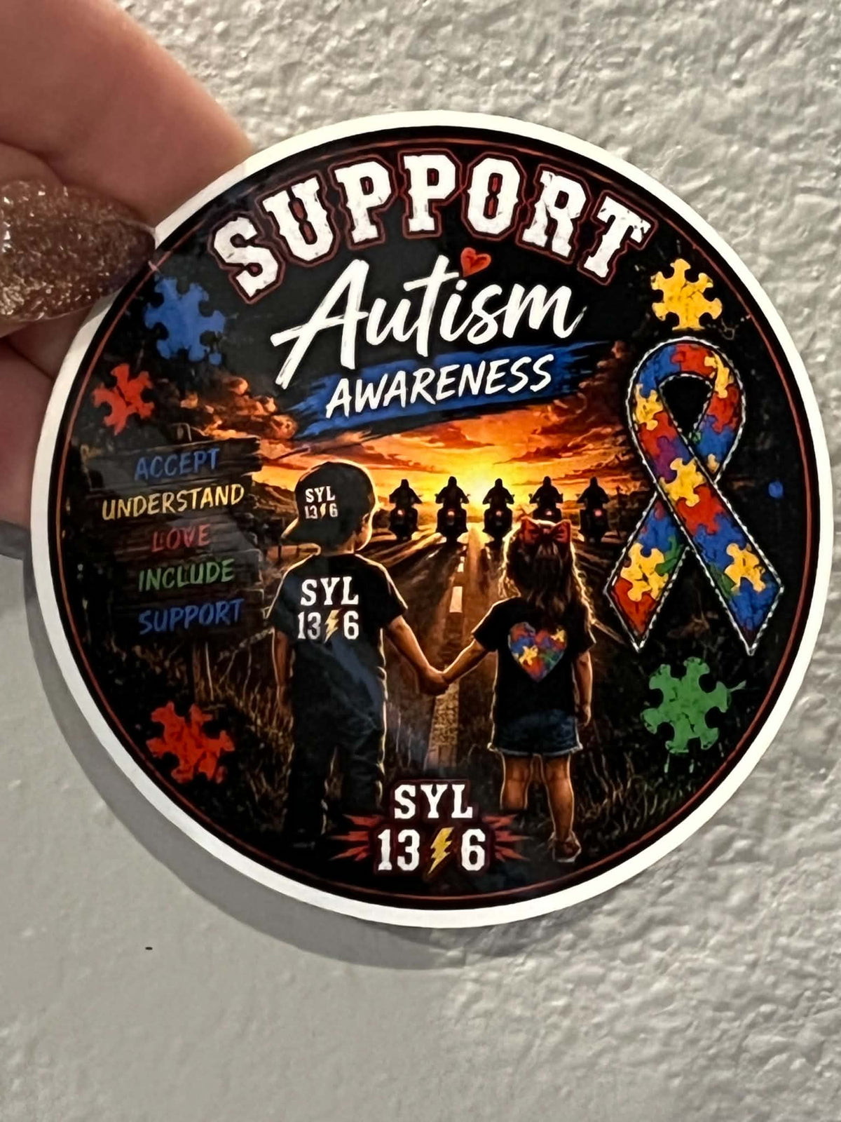 SUPPORT AUTISM AWARENESS SYL 13/6 ROUND STICKER