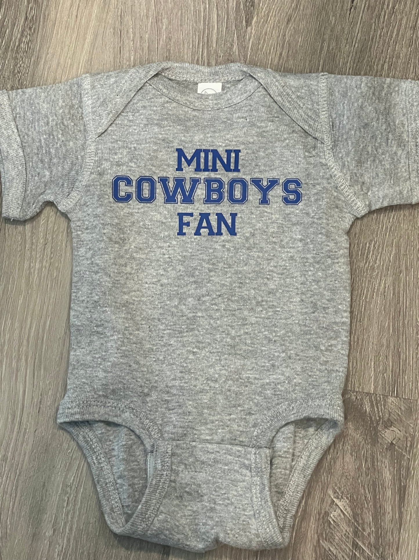 Mini cowboys fan